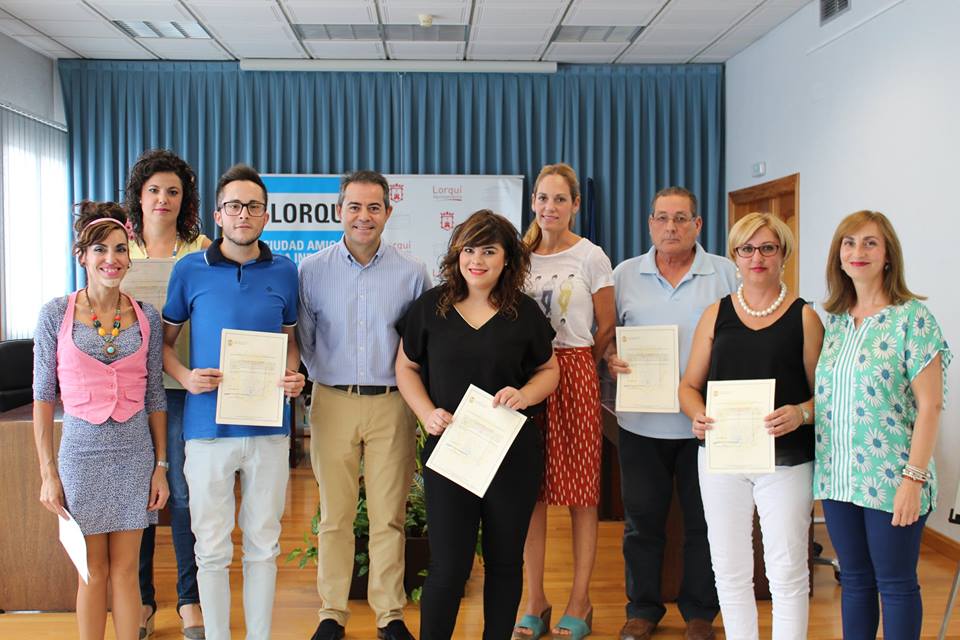 14 vecinos del municipio obtienen sus diplomas en operaciones auxiliares de servicios administrativos y generales 60e7fa04e21bf