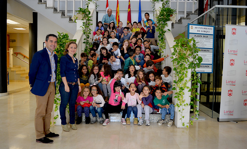alumnos y alumnas del colegio maestro jesus garcia conocen su ayuntamiento 60e7fcfd627f0