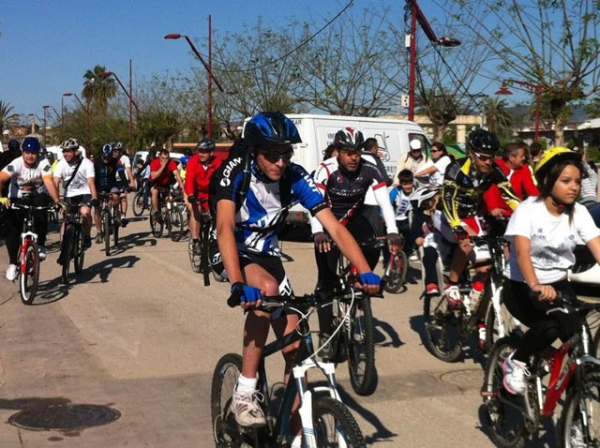 casi 200 personas participan en la i ruta cicloturistica por el municipio de lorqui 60e80568aa674