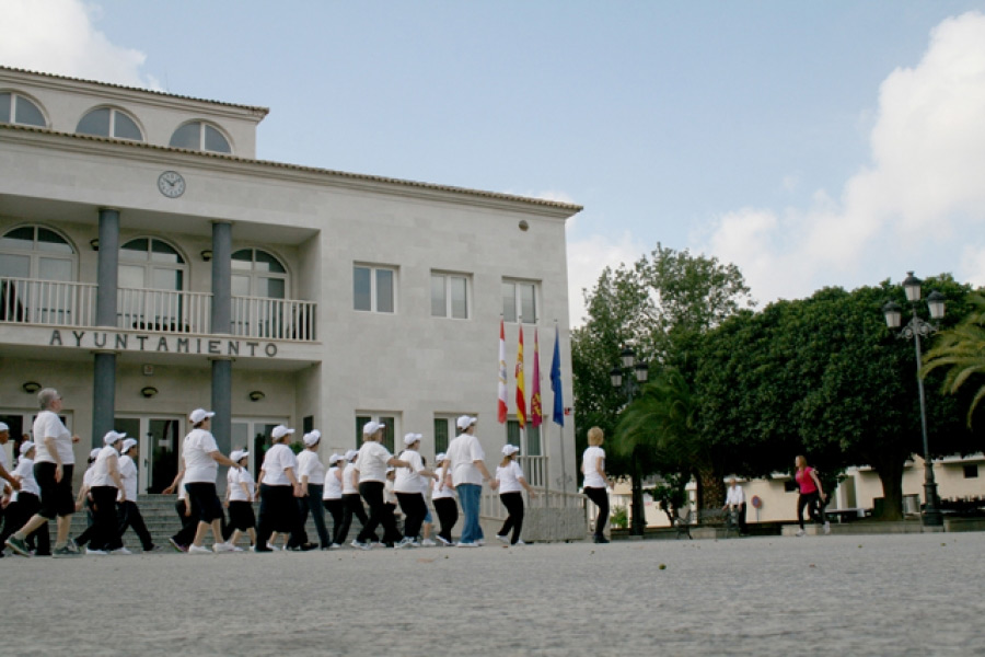 comienza la ii semana saludable en lorqui con una clase de gerontogimnasia en la plaza del ayuntamiento 60e80334290b6 1