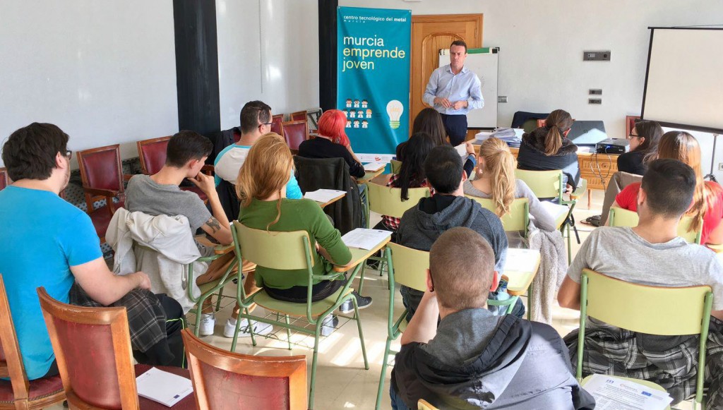 comienzan los talleres formativos para mejorar la empleabilidad de los jovenes del municipio 60e7fce7bc9d4
