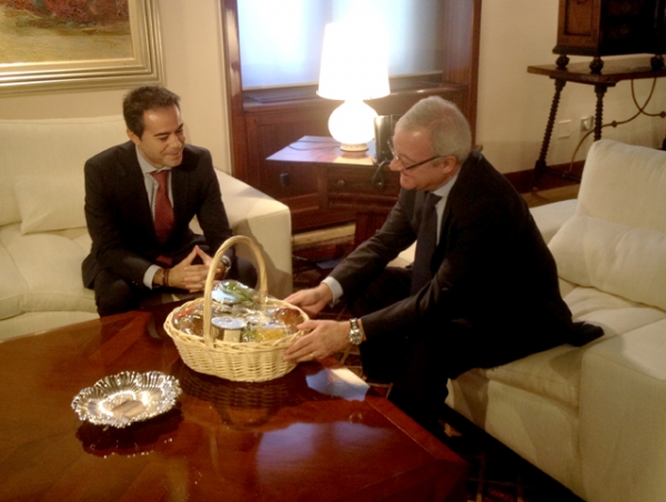 el alcalde de lorqui consigue el compromiso del presidente de la comunidad para estudiar y solucionar los problemas de infraestructuras en el municipio 60e804967e85d