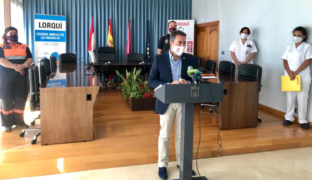 el alcalde ruega el confinamiento voluntario a los vecinos por el importante aumento de positivos en covid en el municipio 60e7f39905a5d