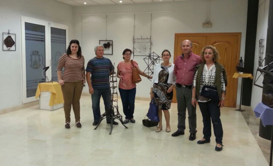 el ayuntamiento acoge una exposicion de escultura del artista antonio florenciano 60e8037ba618d 1