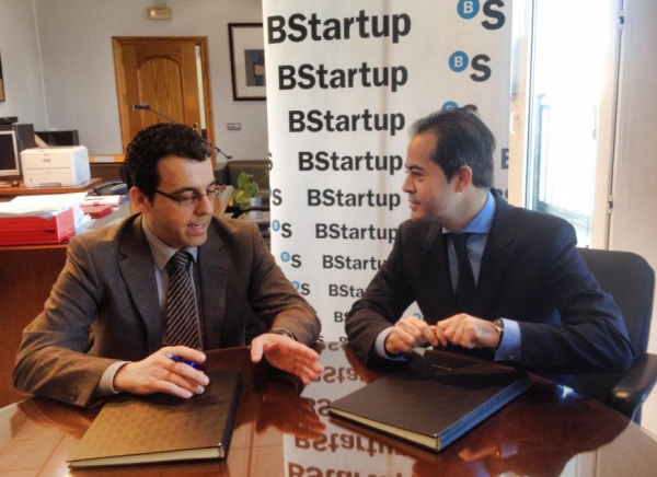 el ayuntamiento de lorqui y el banco sabadellcam firman un convenio de colaboracion para ayudar a emprendedores a poner en marcha nuevos proyectos 60e80444aec39