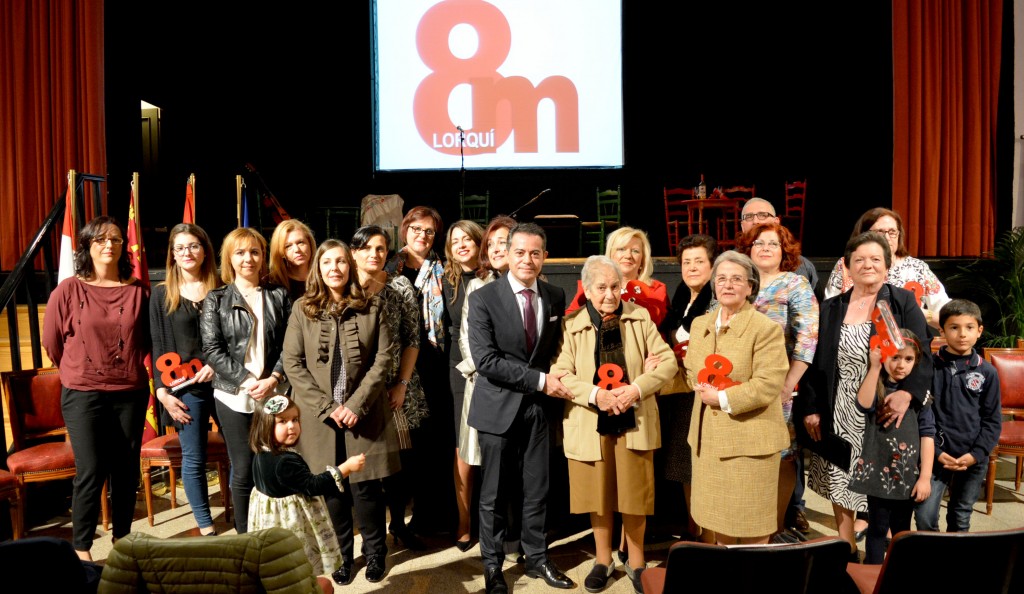 el ayuntamiento entrega los premios 8 de marzo a las mujeres pasteleras y panaderas del pueblo y a la omep 60eabc8c6c120