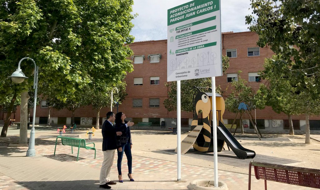el ayuntamiento moderniza los parques de juan carlos i y el azarbe e instala nuevas zonas de juego 60e7f6ac6107a