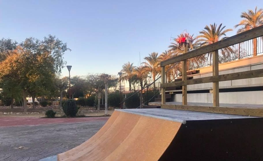 exhibicion skate en la nueva pista de skate de lorqui en el parque de la constitucion 60e7f9499fd74