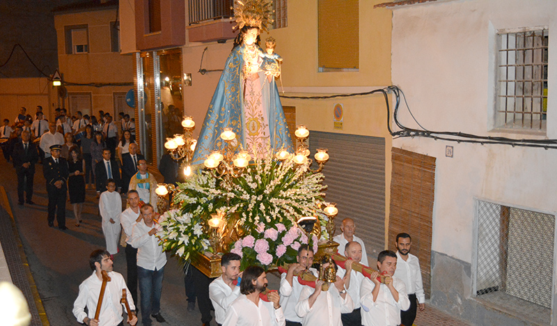 lorqui procesiona a la virgen del rosario en el dia de la patrona 60e7fd4ff1753