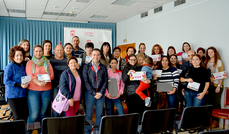 mas de 100 personas premiadas en la campana de comercio compra sus libros en lorqui 60e7fcba1560e