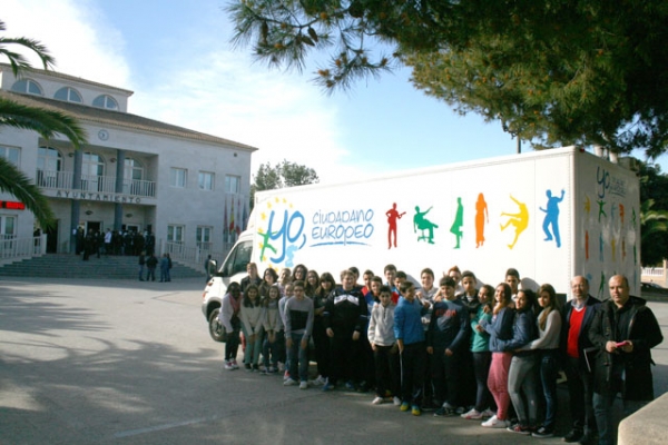 yo ciudadano europeo acerca a los jovenes ilorcitanos a la actividad y la realidad del parlamento europeo 60e803fe135ca 1