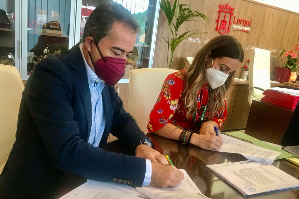 el ayuntamiento firma el nuevo contrato para la prestacion del servicio de ayuda a domicilio 618e4451492ce