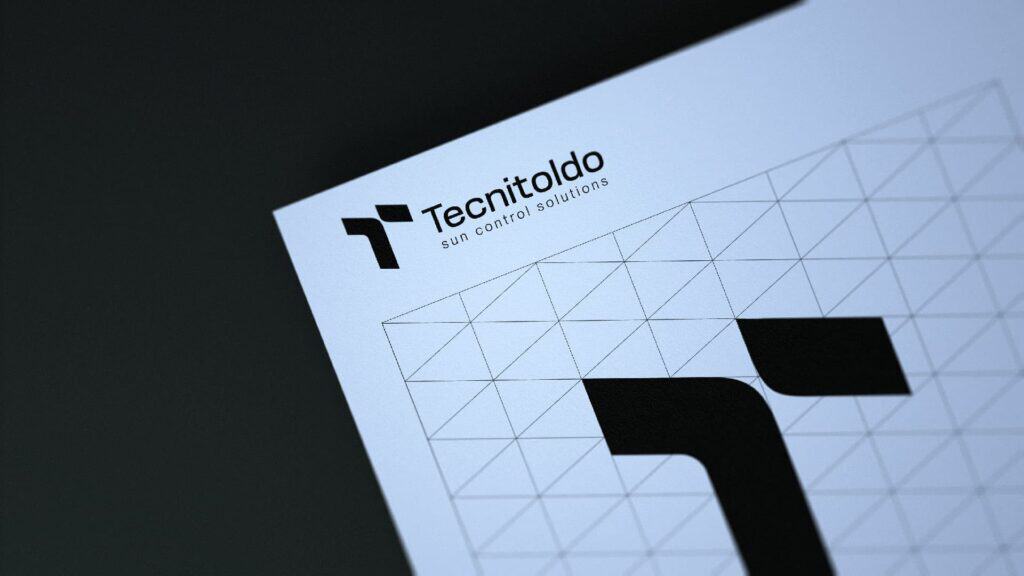 Lateral Branding Imagen de logotipo de Lateral en diseño de Tecnitoldo.